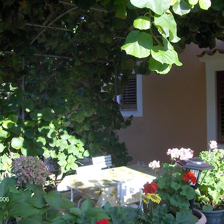 Apartments Beba Mali Losinj Ngoại thất bức ảnh