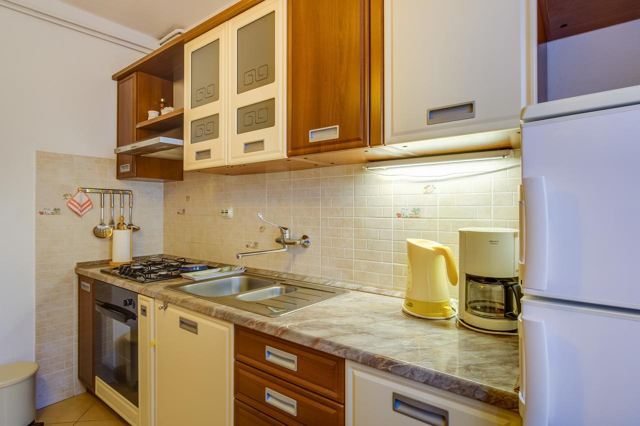 Apartments Beba Mali Losinj Ngoại thất bức ảnh