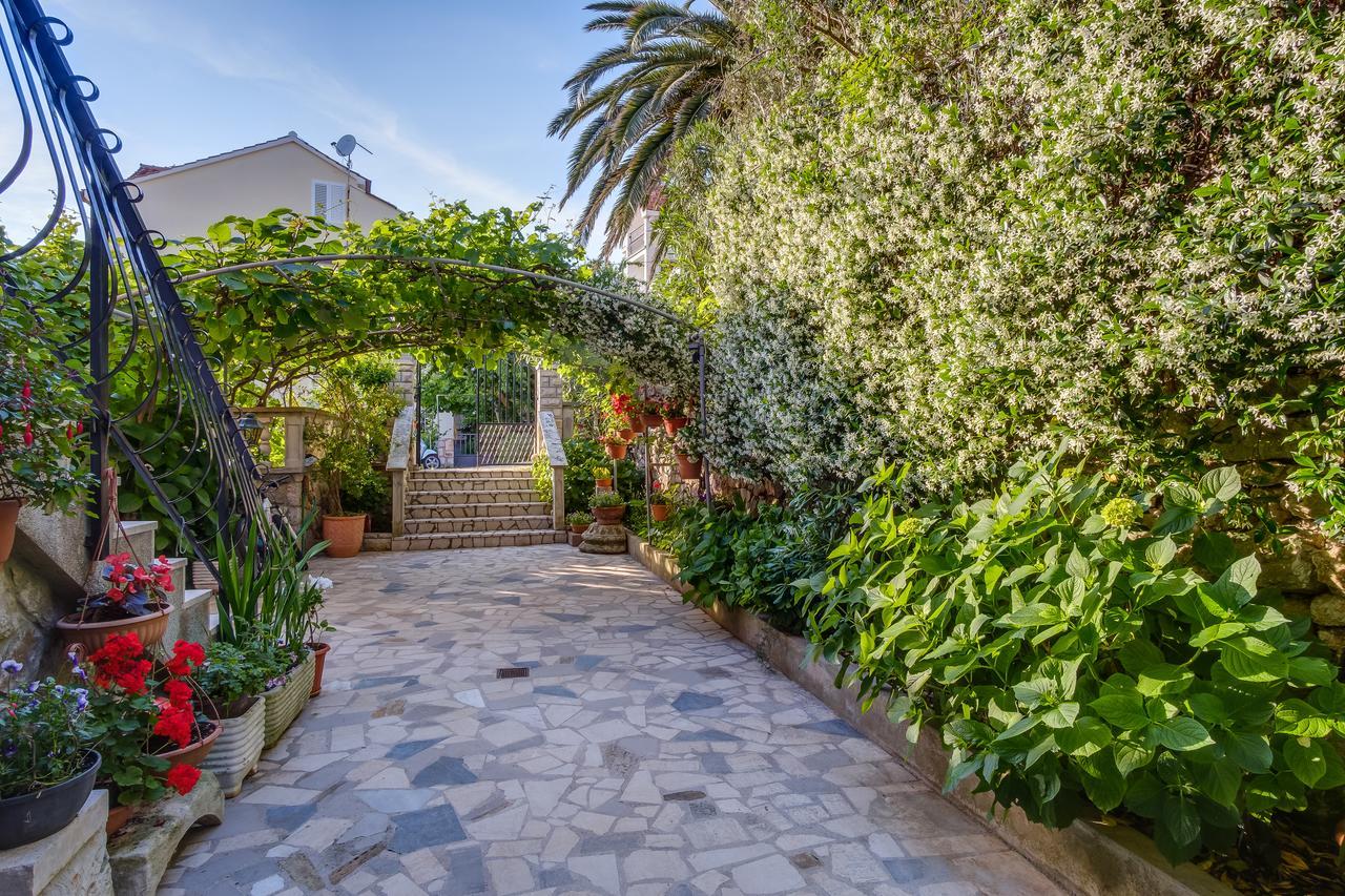 Apartments Beba Mali Losinj Ngoại thất bức ảnh