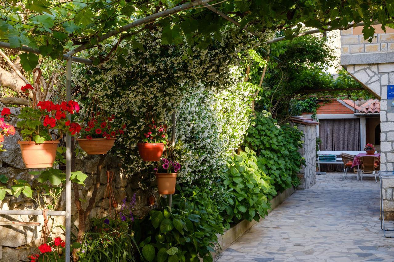Apartments Beba Mali Losinj Ngoại thất bức ảnh