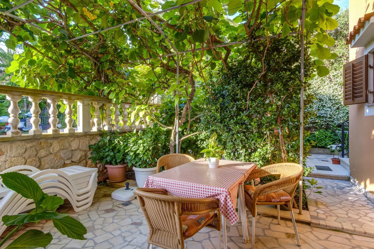 Apartments Beba Mali Losinj Ngoại thất bức ảnh
