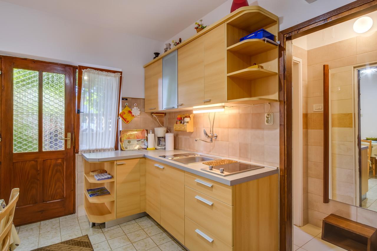 Apartments Beba Mali Losinj Ngoại thất bức ảnh
